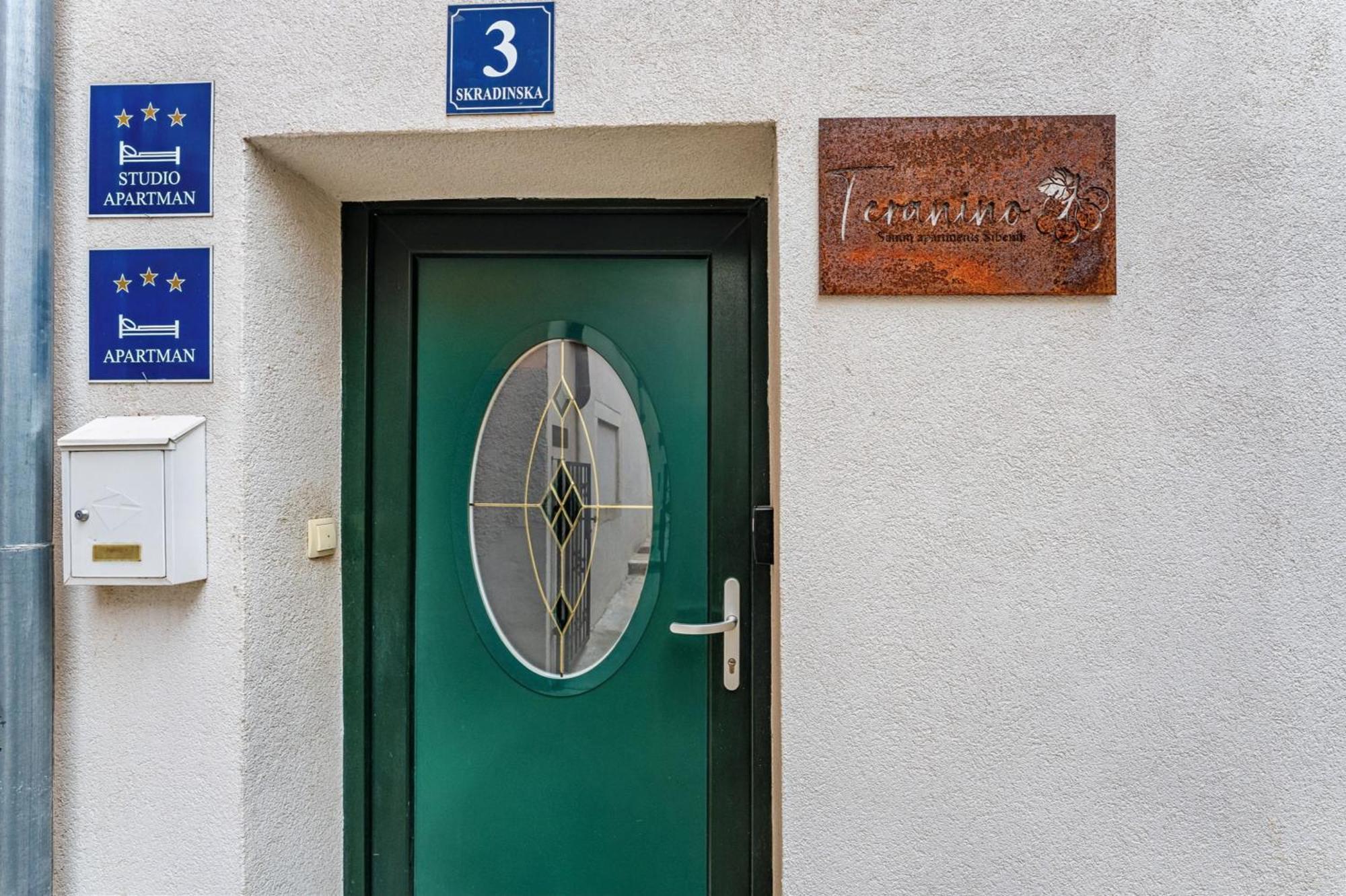 Samm Apartments שיבניק מראה חיצוני תמונה