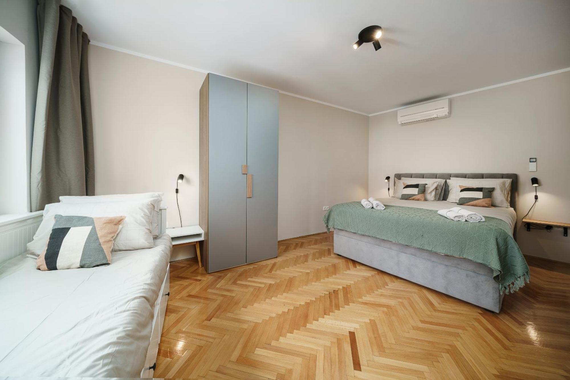 Samm Apartments שיבניק מראה חיצוני תמונה