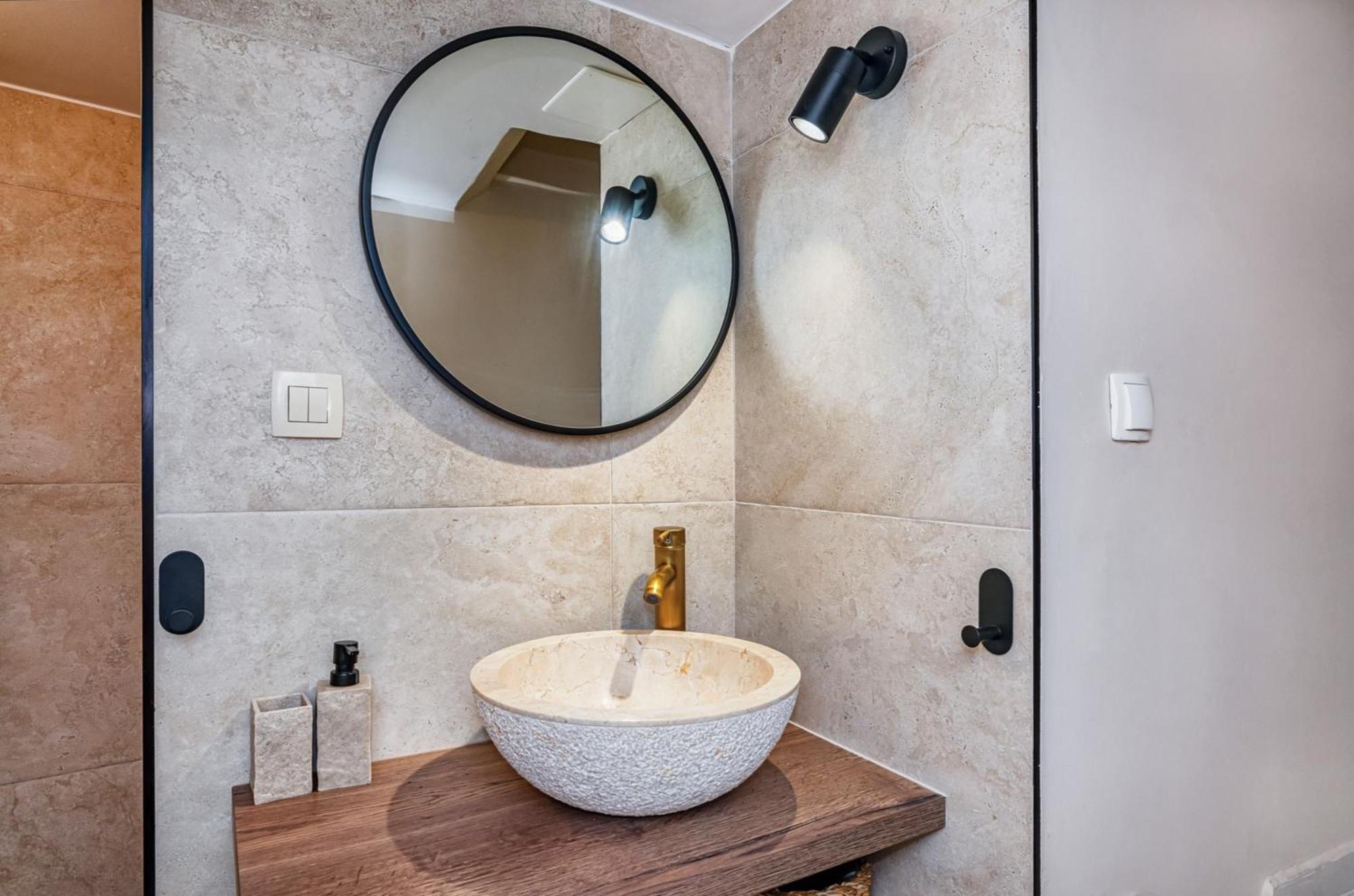 Samm Apartments שיבניק מראה חיצוני תמונה